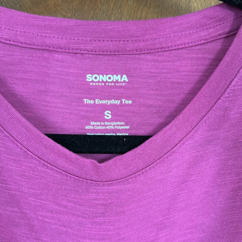 4 basic tees - Picture 9 of 9